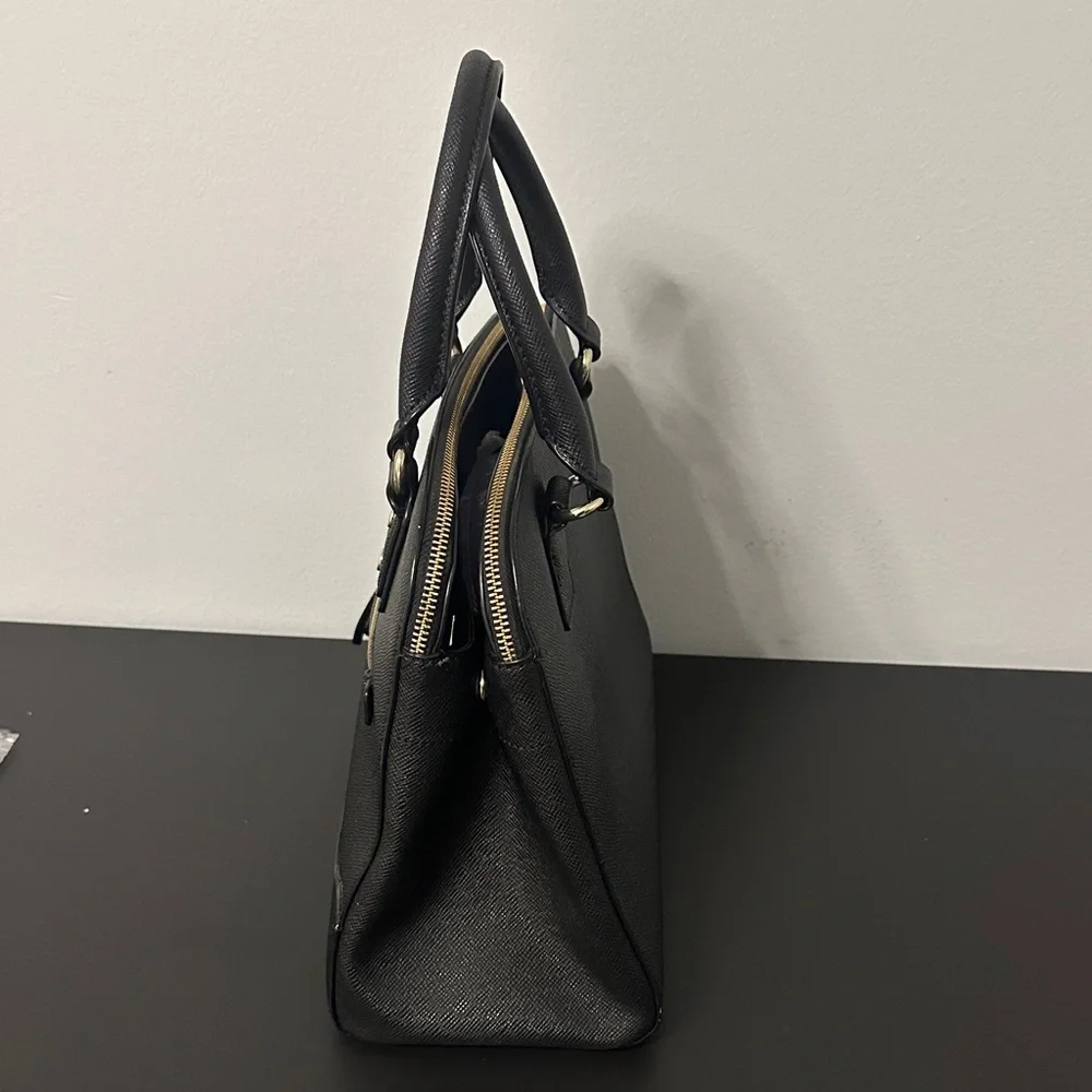 Aldo Elegant Black Handbag w Gold Hardware. NWOT. - Picture 6 of 16